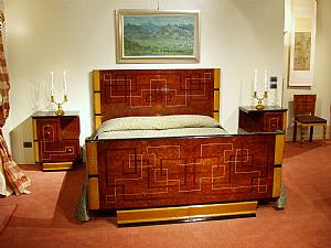 Decorative bed